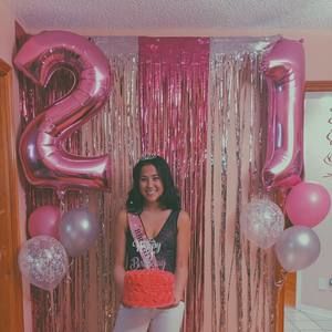 Meet your Posher, Kayla